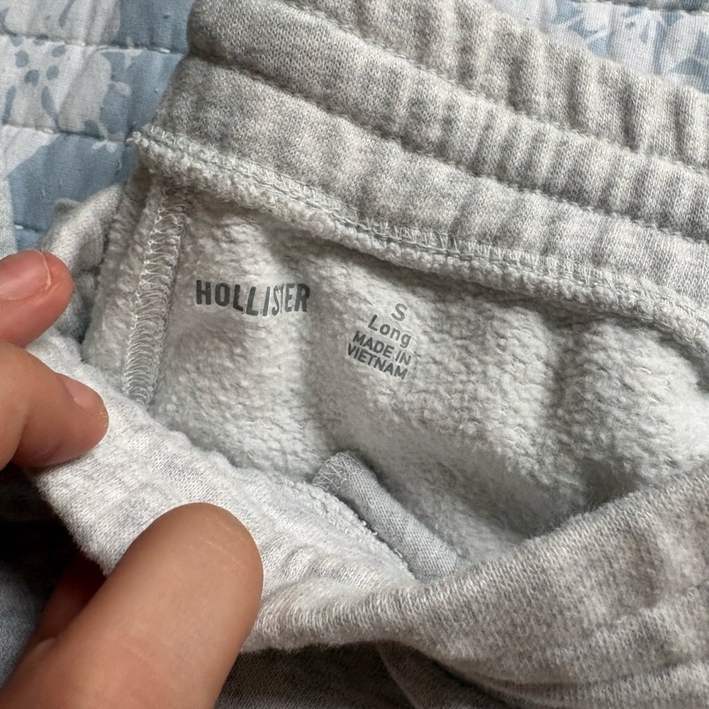 Hollister Wide Leg Sweatpants - Picture 2 of 3
